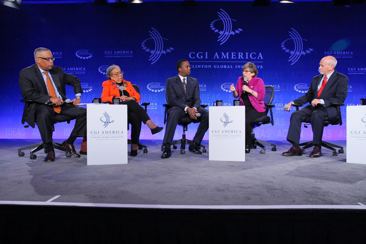 Randi Weingarten speaks during a plenary session