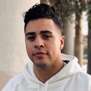 Headshot of Alex Diaz